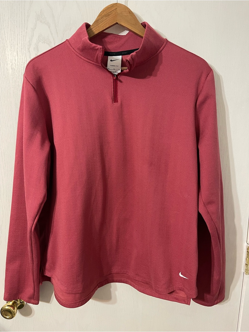 Nike Women's Therma-Fit Long Sleeve XL Half-Zip Top in Rosy Red